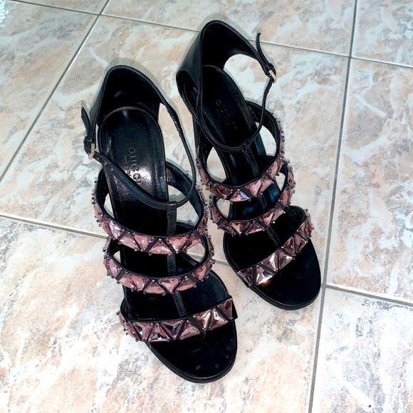 Gucci Heels - Picture 2 of 5